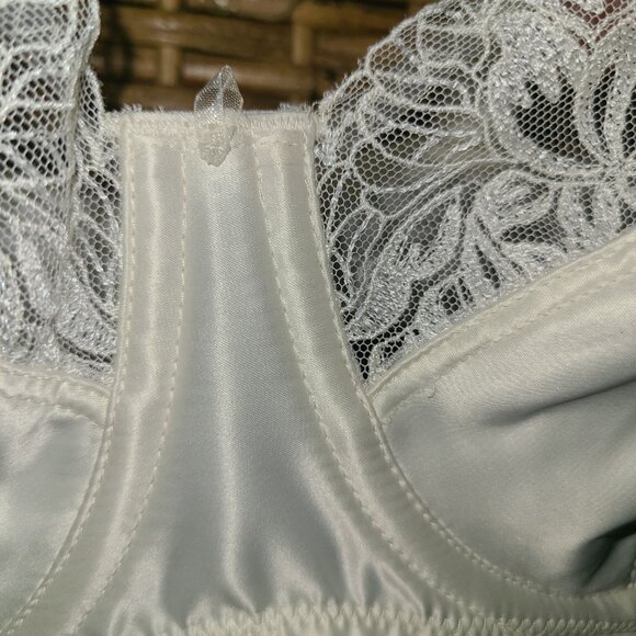 Wacoal 34D Side Note Full Figure Coverge Underwire Bra 855377 Ivory - Picture 3 of 5